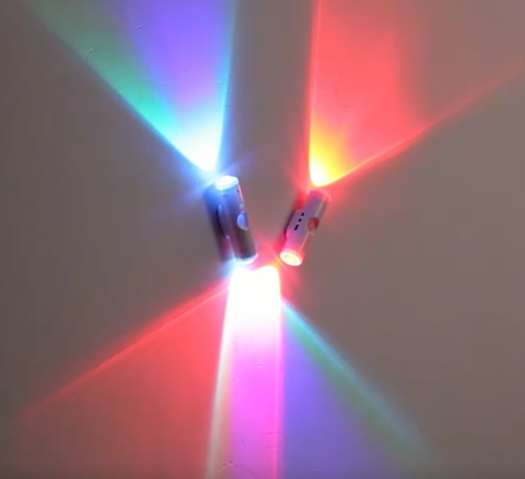 LumaSense — L’applique murale intelligente qui transforme l’ambiance de ta pièce