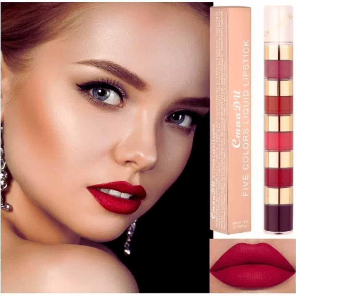 Une Beauté Qui S’adapte à Ton Humeur : 5 Couleurs 1 Seul Rouge à Lèvres.